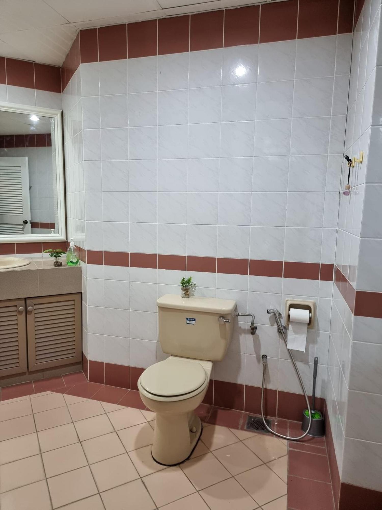 Cozzzy Hut Riverbank Suites Kuching With Spectacular River View מראה חיצוני תמונה